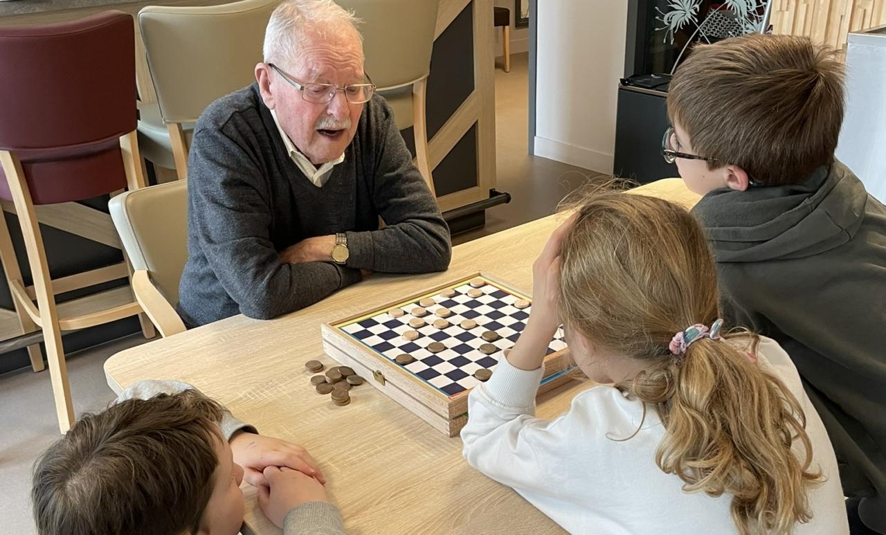 Activites Maison Saint Louis Rennes Rencontre Intergenerationelle 3